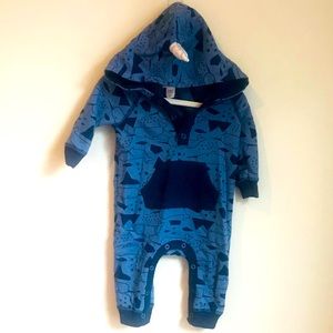 Narwal jumper Cat & Jack brand 0-3 month